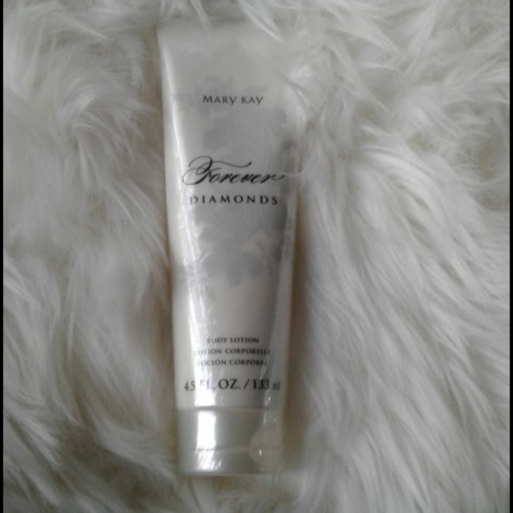 Mary Kay Forever Diamond Body Lotion